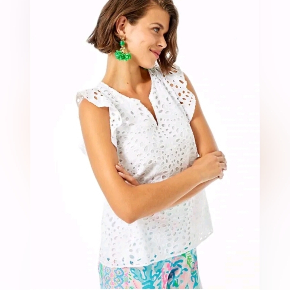 NWT Lilly Pulitzer Size XL Faun Top Resort White Large Petal Eyelet Blouse